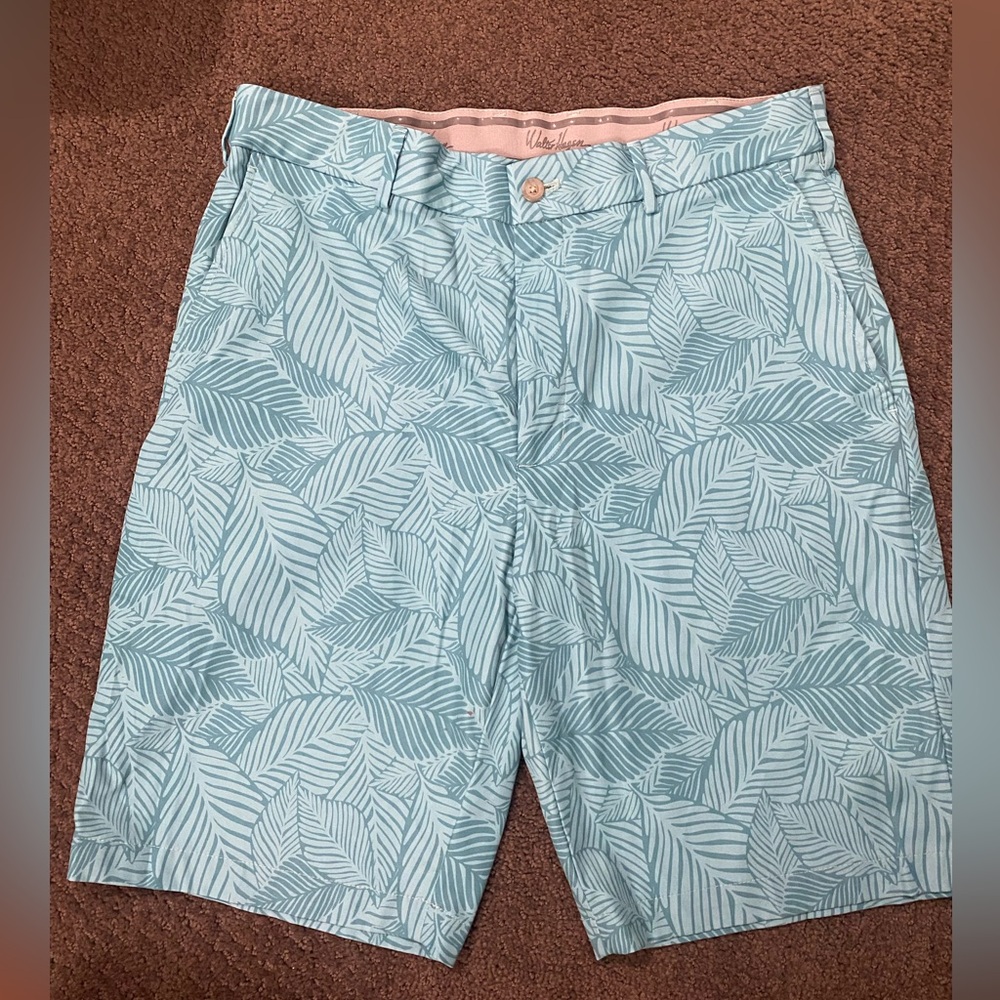 Walter Hagen Men's Blue/Teal Leaf Print Shorts